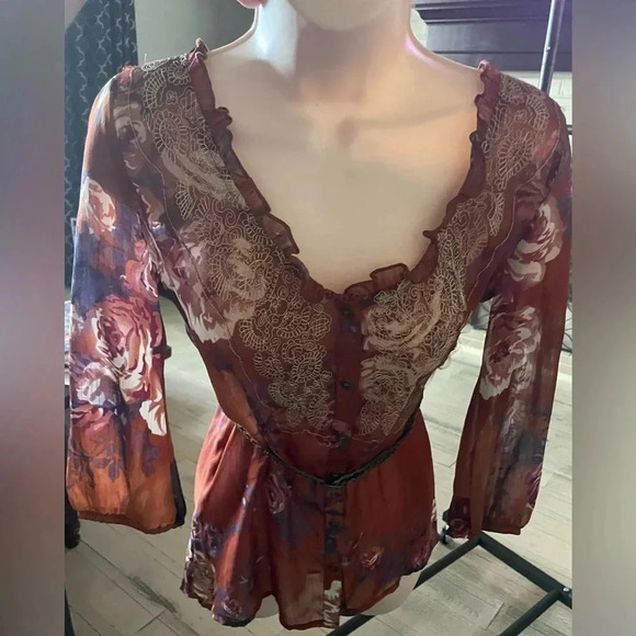 Daytrip belted top- small - Picture 1 of 5